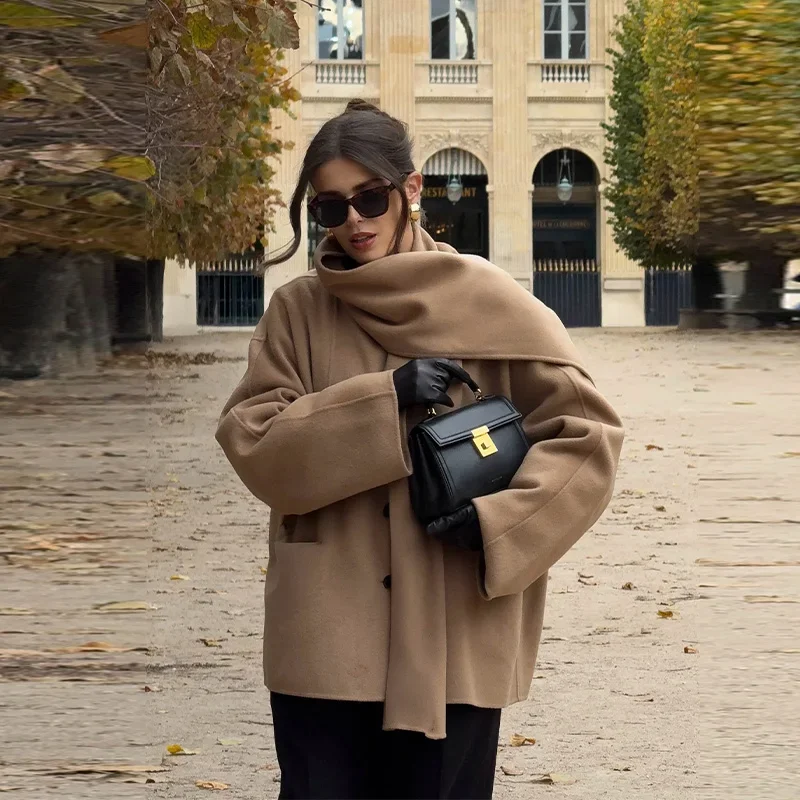 秋冬スカーフ襟ショートコート女性シックなカーキシングルブレストウールルーズジャケット新しい女性オフィス通勤日常アウター