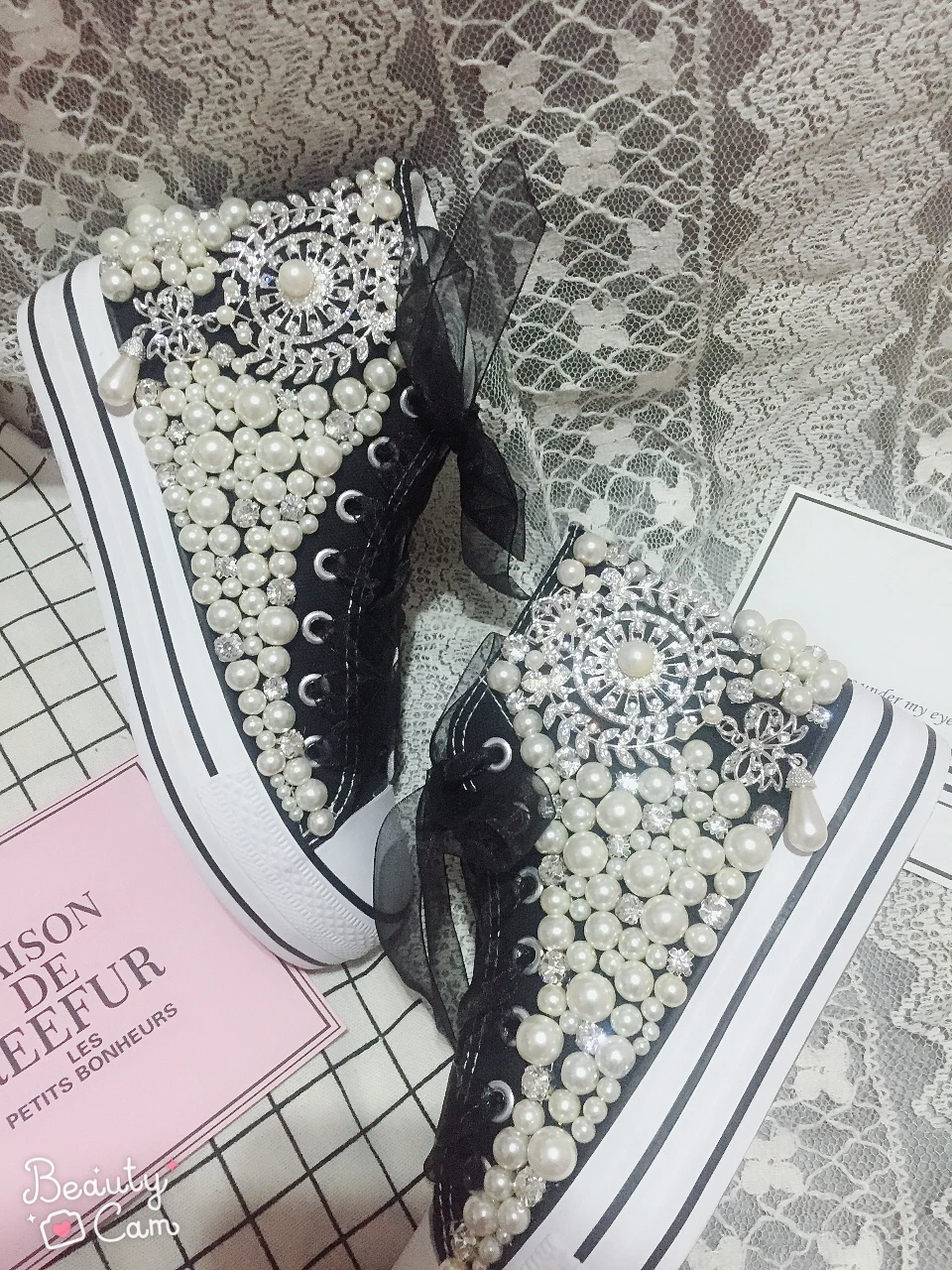 2022 New Arrival Fashion Shoes for Woman Diamond and Pearl Wedding Bridals Shoe High Top Canvas Shoes Sweet Party