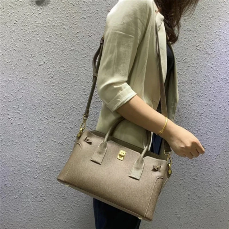 New Women\'s Luxury Handbag Litchi Grain Cowhide One Shoulder Crossbody Bag Simple Generous Tote Bag Large Business Commuter Bag