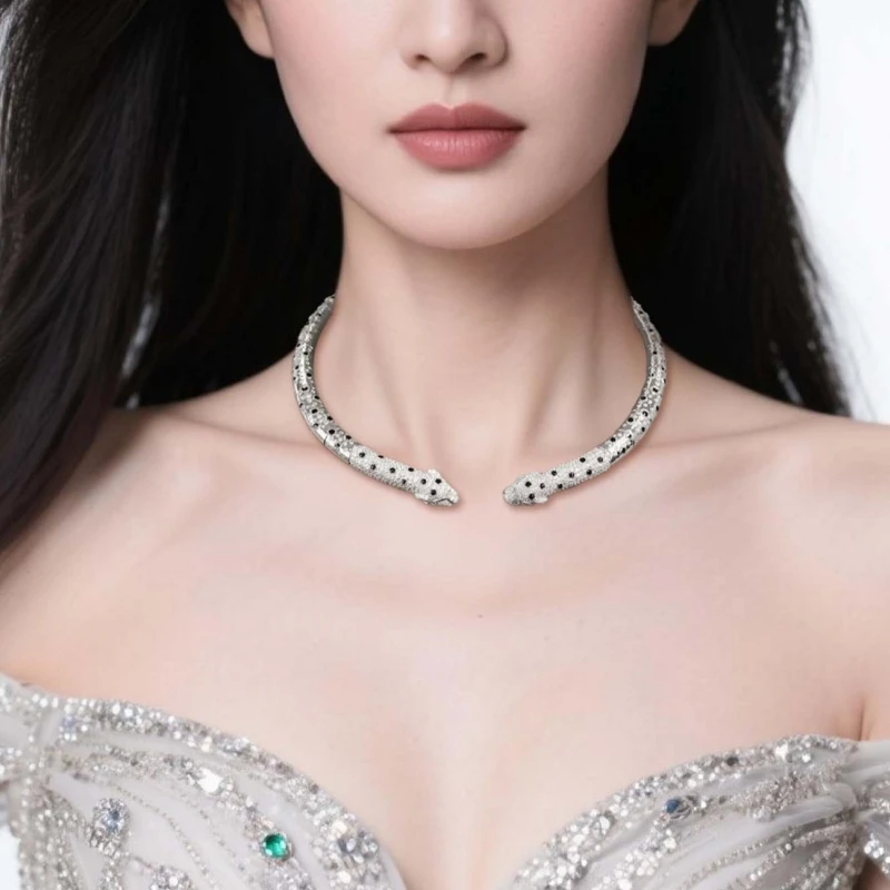 CAMEO Necklace 925 Silver Gold-plated High Carbon Diamond Enamel Black and White Cheetah Fashion Double Headed Open Collar