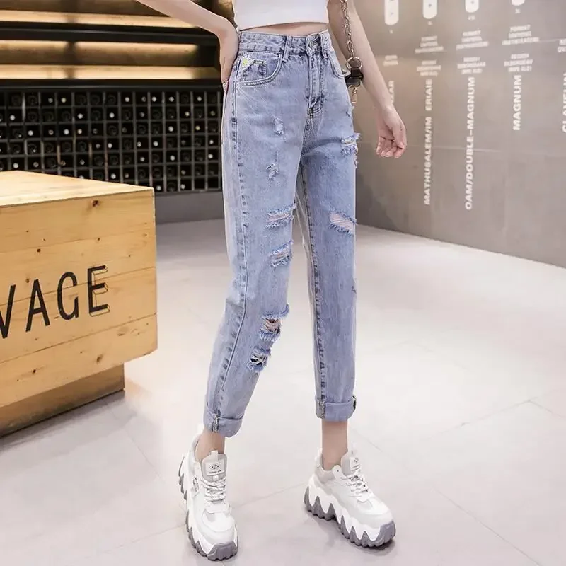 High Waist Shot Cowboy Pants for Woman Embroidered Women's Cropped Jeans 90s Aesthetic Vintage Cool Hippie R and Capris Trousers