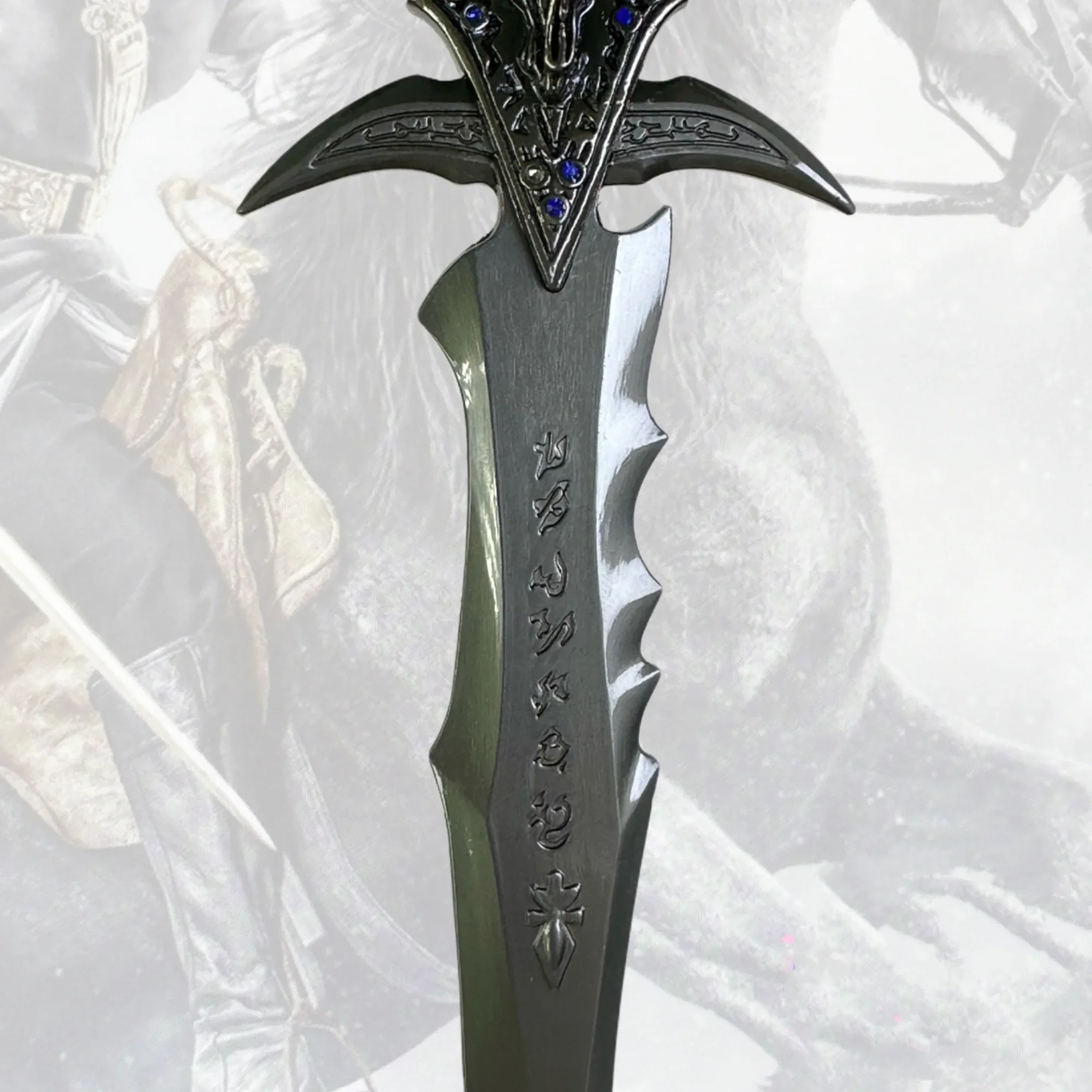 9.8インチ ワールド・オブ・ウォークラフト フロストムーン メタル刀剣 忍者ナイフ オリジナル セイバー刀剣 コスプレアクセサリー 小道具 おもちゃ