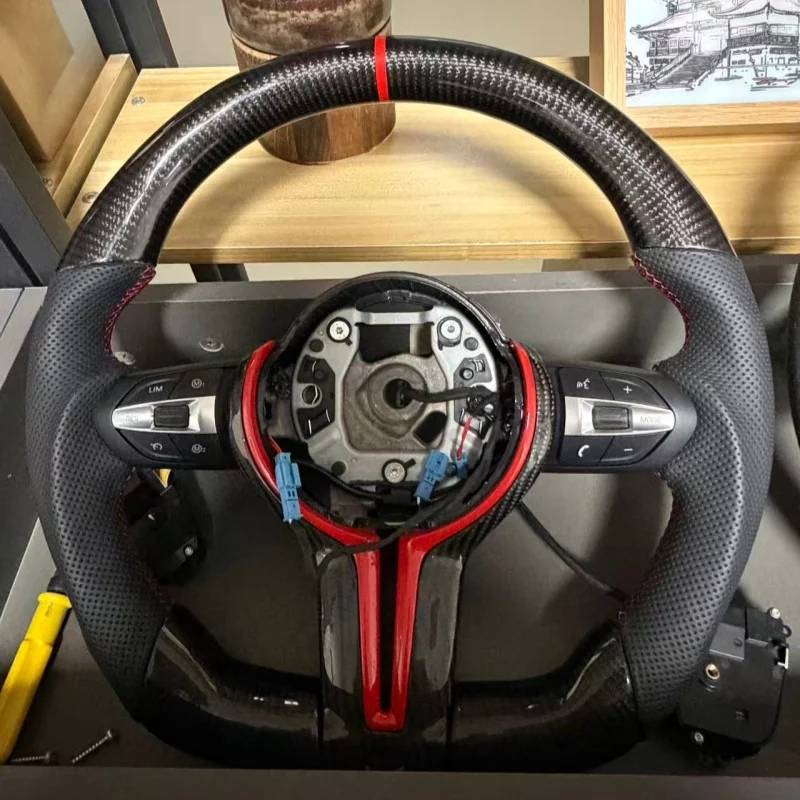 

Car Steering Wheel Carbon Fiber Leather F10 F12 F20 F22 F25 F26 F32 F34 F35 F80 F36 X5 E60 E70 Interior Accessories For BMW F30