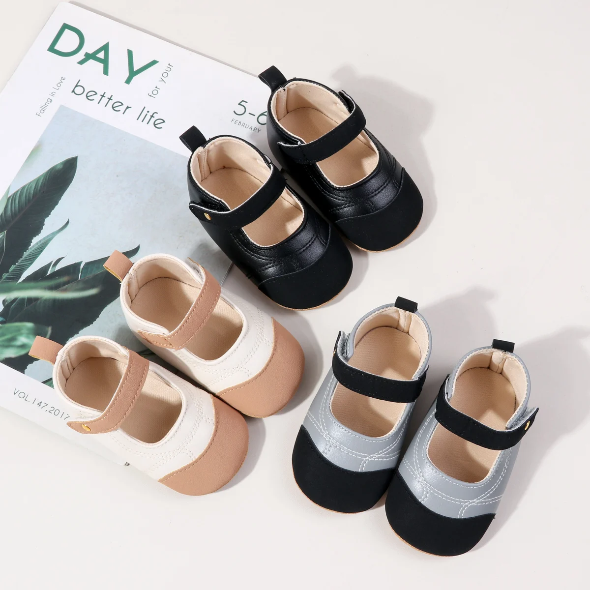 

Newborn Baby Girl Shoes 2025 Prewalker Soft Anti-Slip PU Toddler Crib Crawl Footwear for 0-18 Months BHX5186