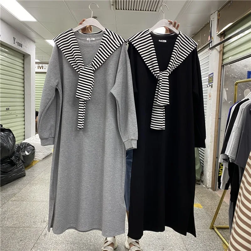 

Long Knee Length Hoodie Dress for Women in Spring and Autumn, Loose Fitting Flesh Covering Long Sleeved Shawl Dress