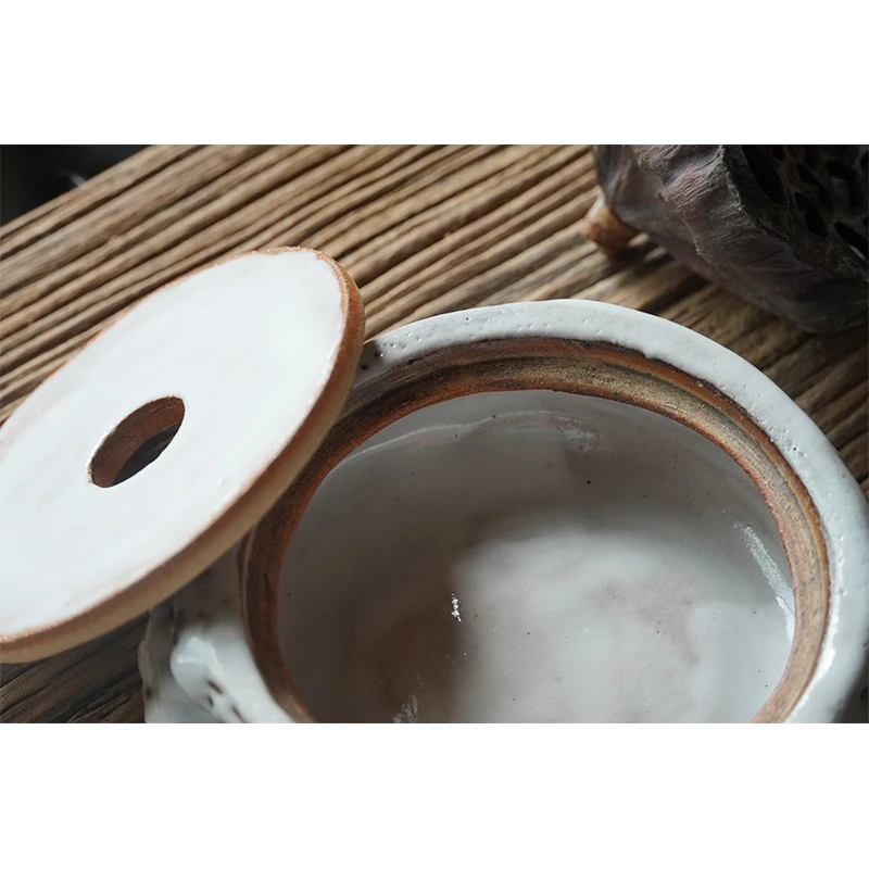 Manufacturer customizes high-quality exquisite handmade ceramic frog Jianshui Wabi-sabi style artistic, durable