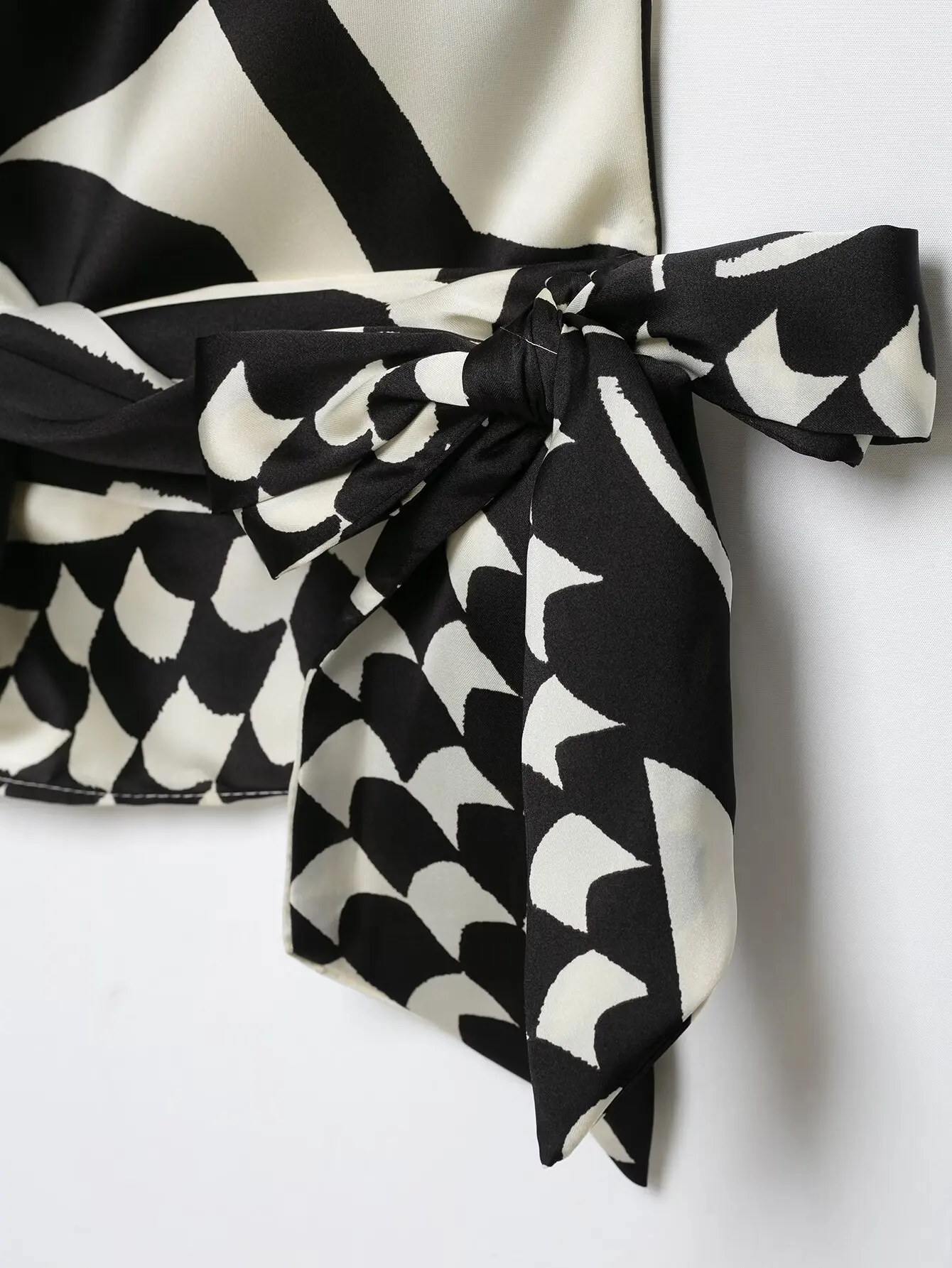 KLKXMYT Schickes Hosen-Set für Damen Ärmelloses Oberteil mit Schleife Geometrischer Druck Damenanzüge 2026 Sommer Lässige Damenoutfits – Detail 9