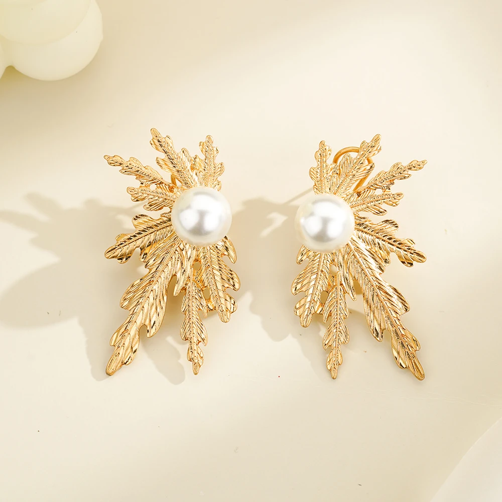 Korean Pearl Clip On Earrings For Women 2023 New In Bowknot Gold Plated Zinc Alloy 925 Sliver Pin Earring Jewelry Luxury Elegant