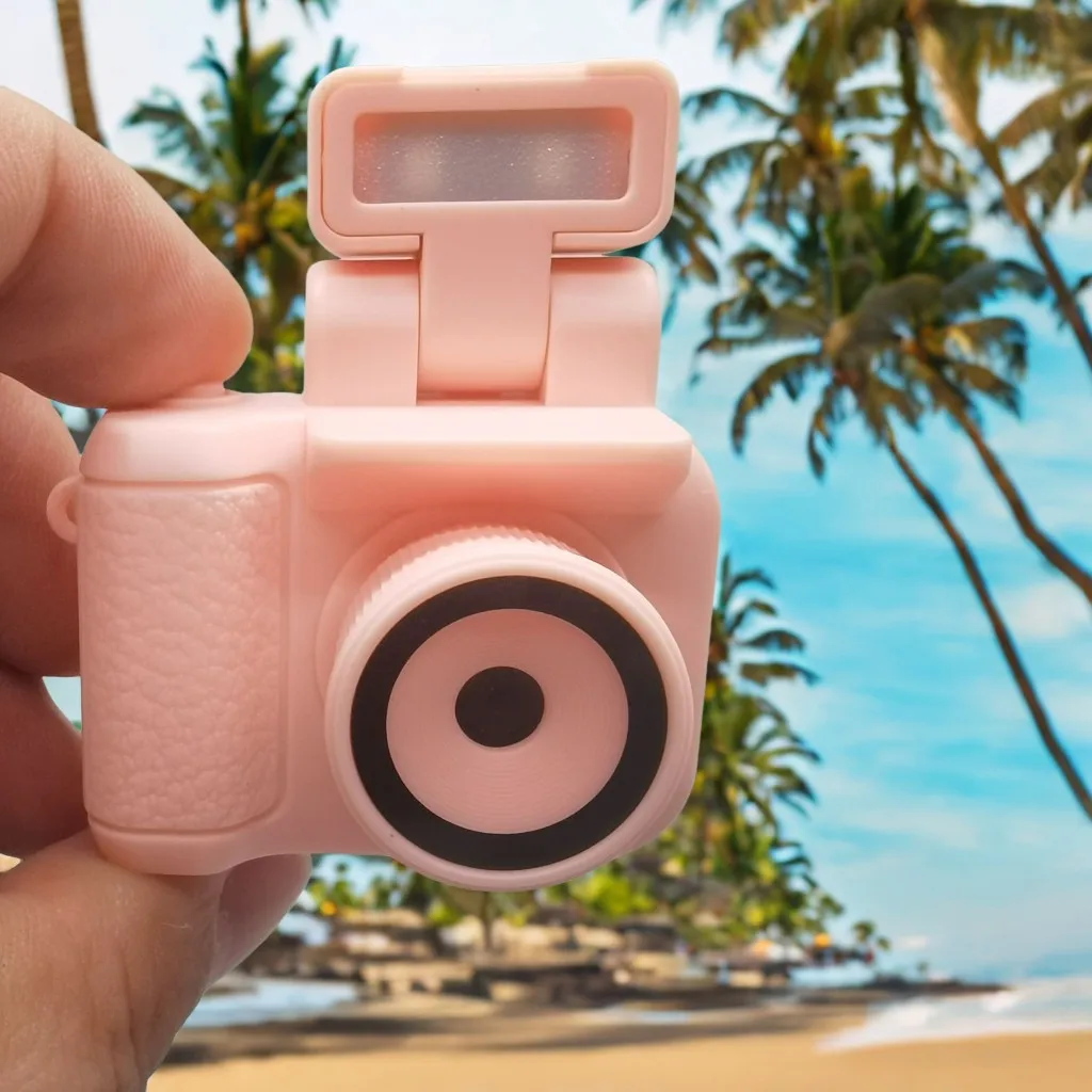 Ekranlı Mini Kamera HD 1080p Flaş Lambası ve Pil Bağlantı İstasyonu ile Taşınabilir Retro Ultra Kompakt Mini Kamera Video Kaydedici Y4000