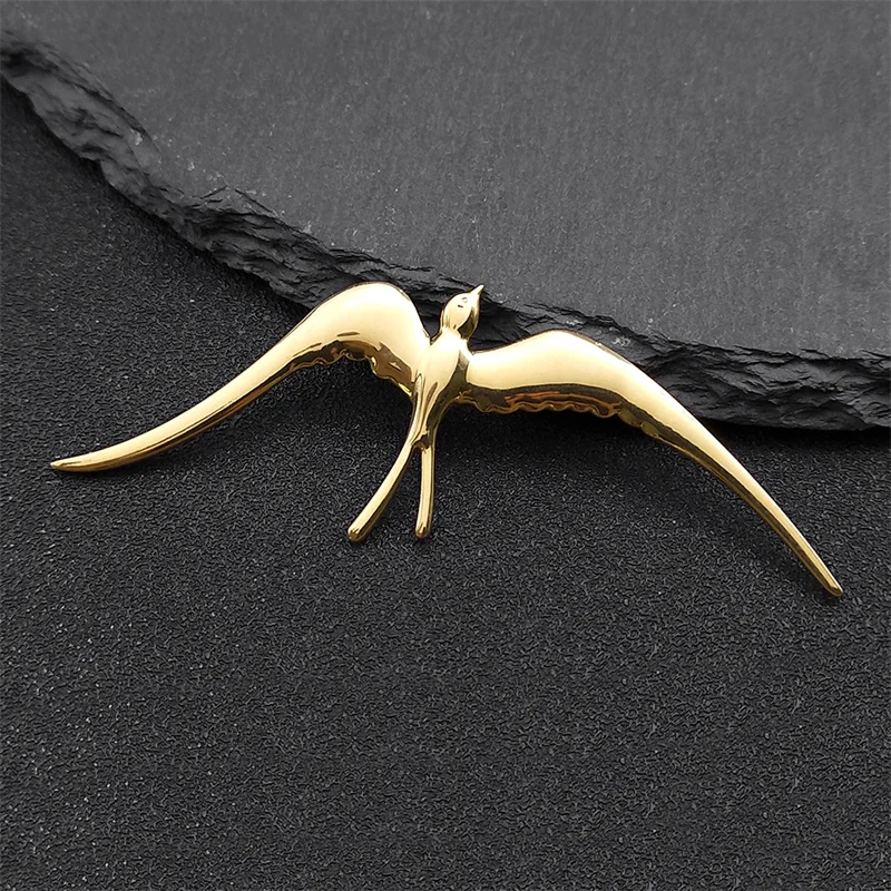 New Trendy Flying Swallow Glossy Brooches for Women/Men Stainless Steel Gold Color Cute Bird Brooch Pin Suit Jewelry