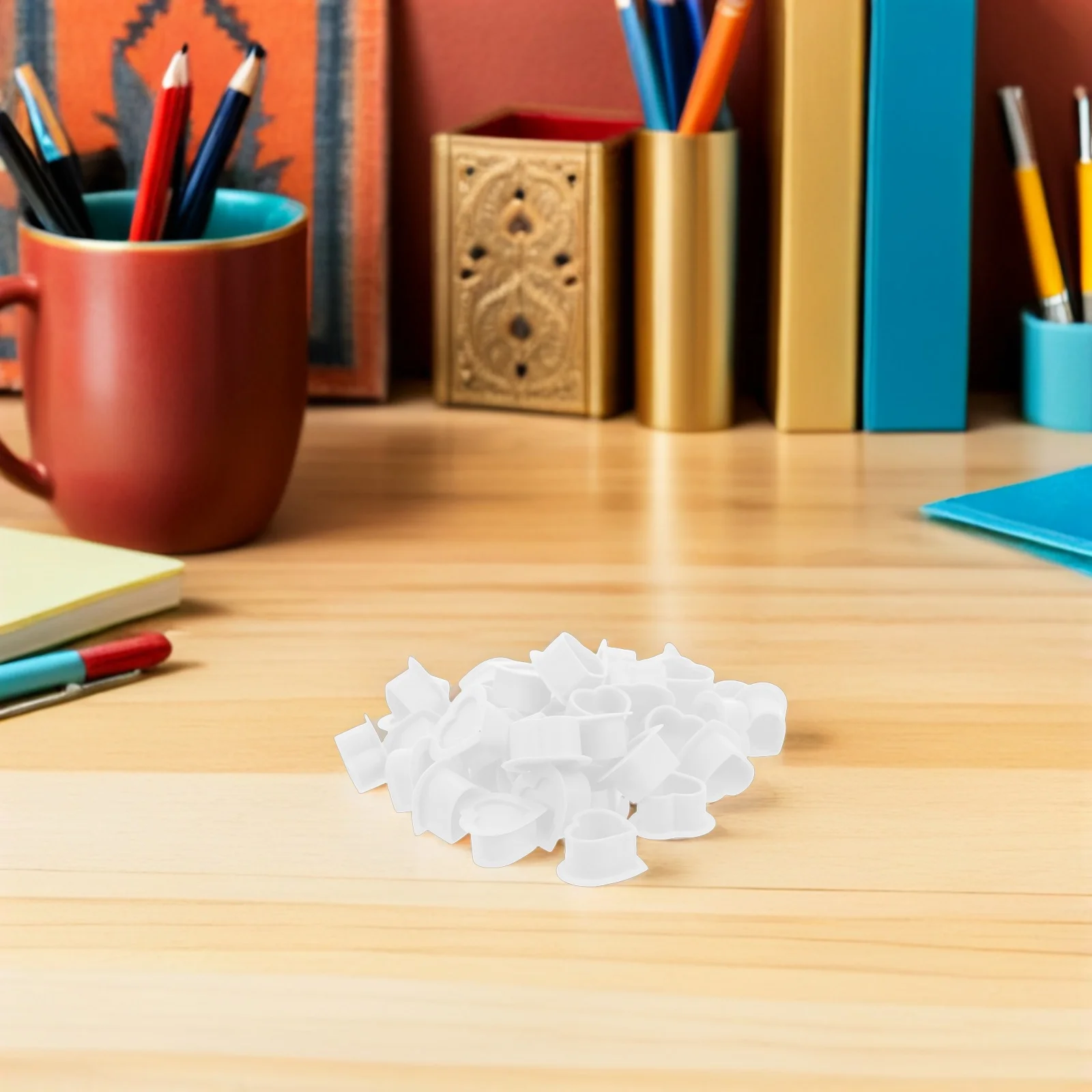 Gobelets à pigments de tatouage en forme de cœur, bouchons d'encre en Silicone avec Base Stable, rangement souple et Flexible pour fournitures de tatouage, 100 pièces