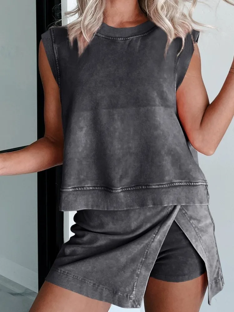 

Casual Solid Sports Sets Outfits Lady Fashioin Sleeveless O Neck Pullover Tops+Shorts 2 Pieces Set For Woman Streetwear Clothes