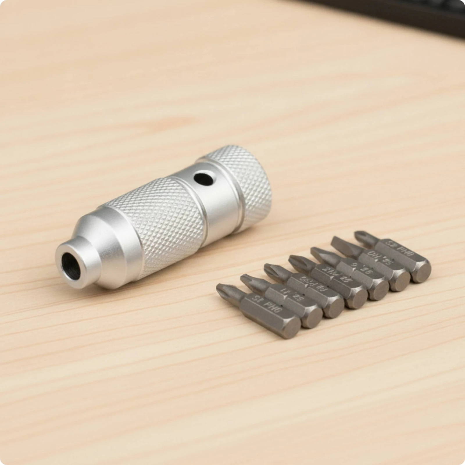Attracting Bit Driver Quick-Release Screwdriver with Bits Screwdriver Handle Knurled Tool Non-Slip for Technicians, Tight Areas