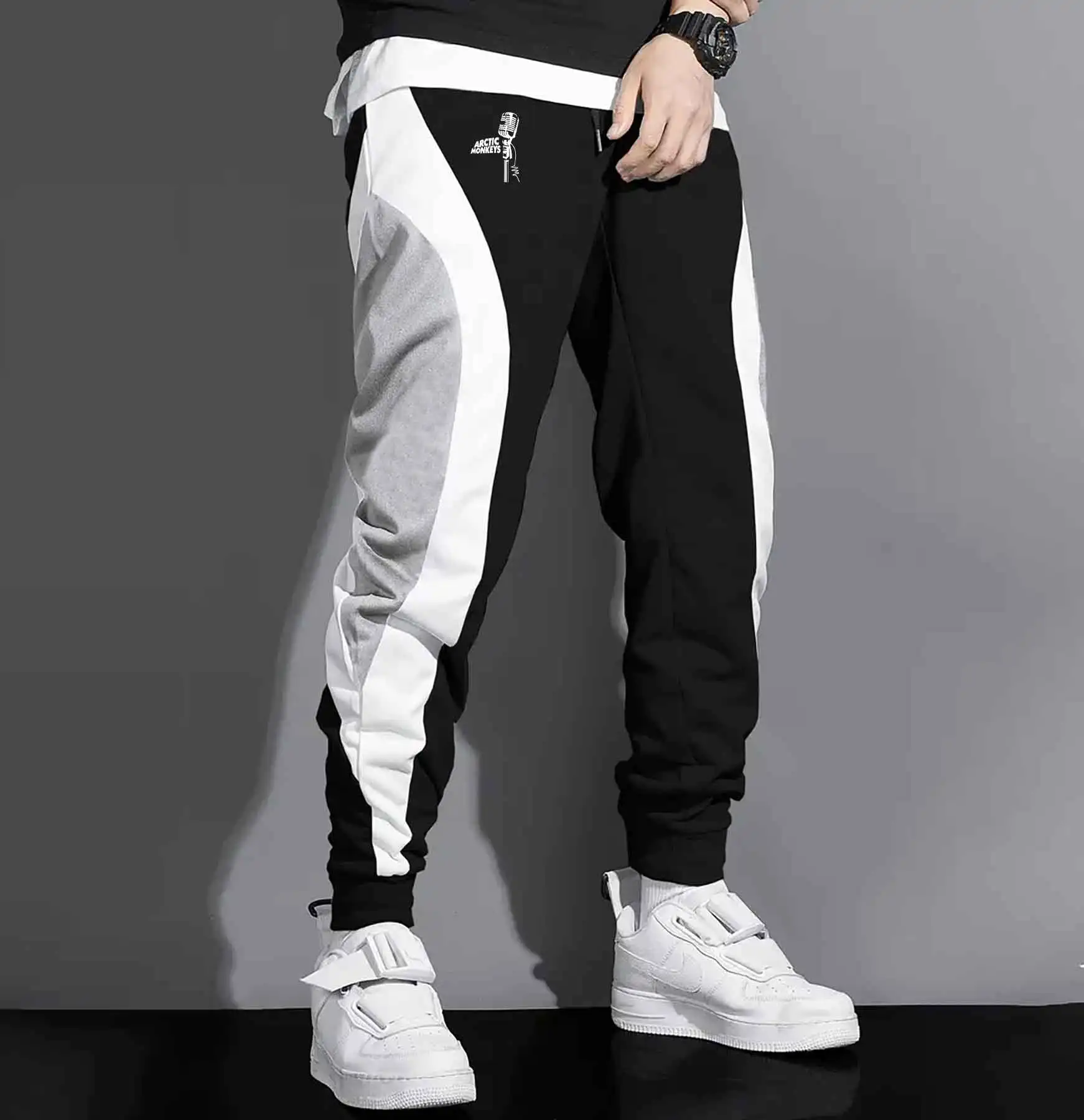 ركض رجالي كاجوال بألوان متعددة - مقاس فضفاض، حزام خصر مطاطي، رباط، جيوب، راحة لجميع المواسم، مخطط باللونين الأبيض والأسود