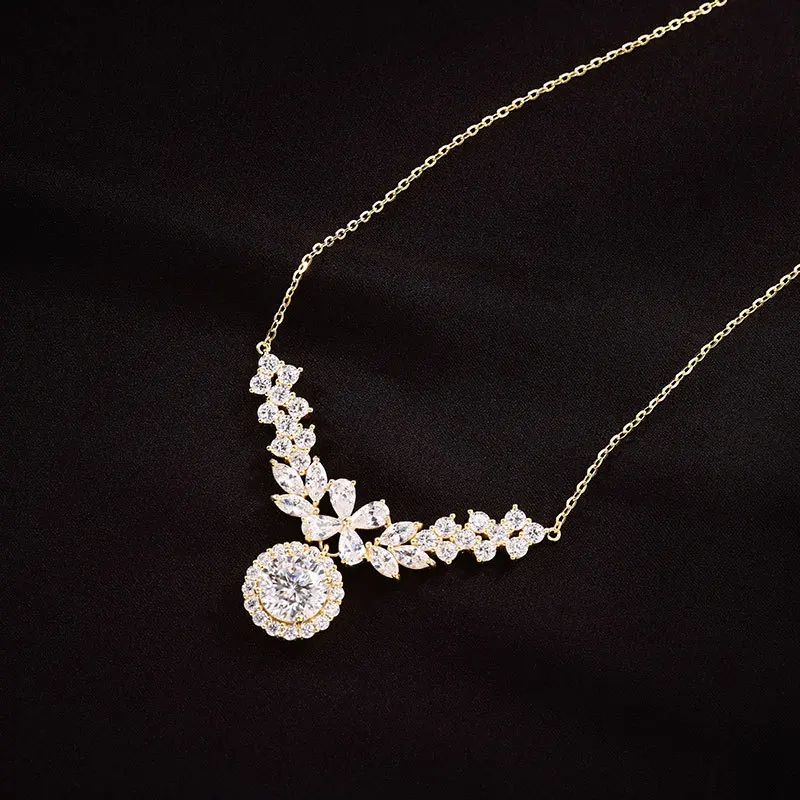 14K Gold Plated 2CT Moissanite Pendant Necklace D Color Sparkling Round Cut Diamond 925 Sterling Silver Wedding Jewely for Women