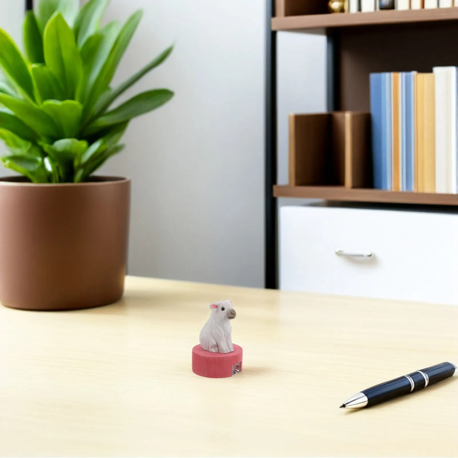 Mini Wooden Pencil Sharpener Kawaii Style Hand Crank Sharpener for School Students Creative Art Activities Travel