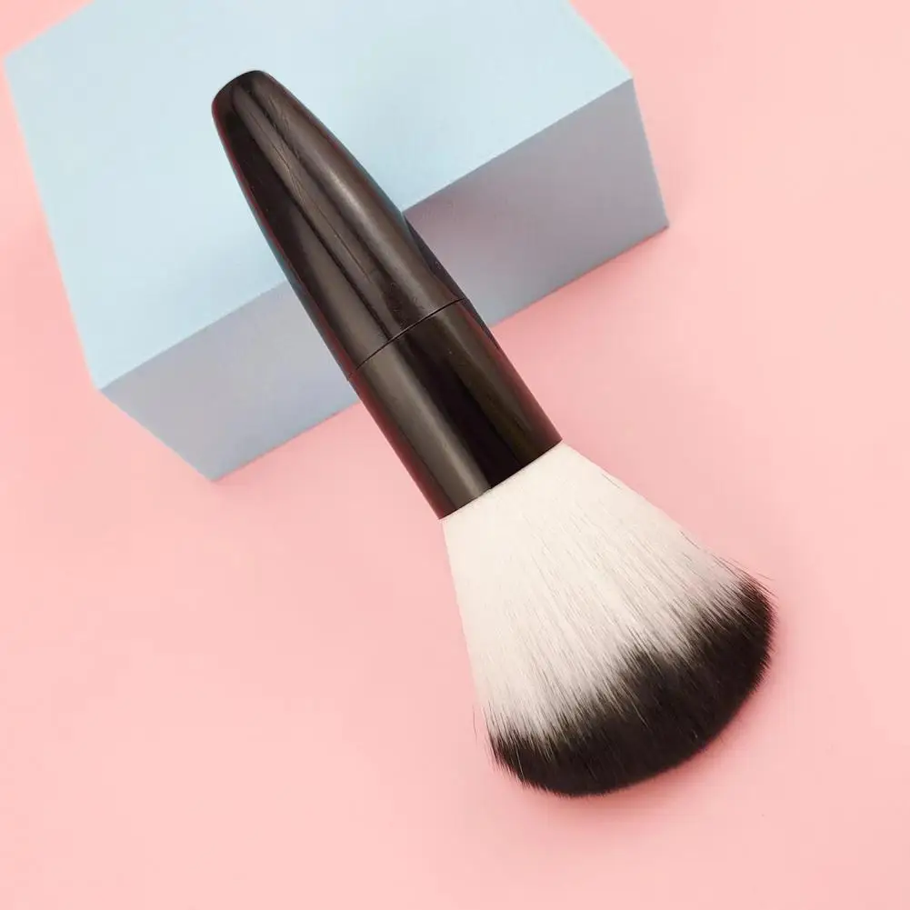 Professional No Odor Highlighter Beauty Powder Brush Makeup Powder Brush Smooth Edge  Beauty