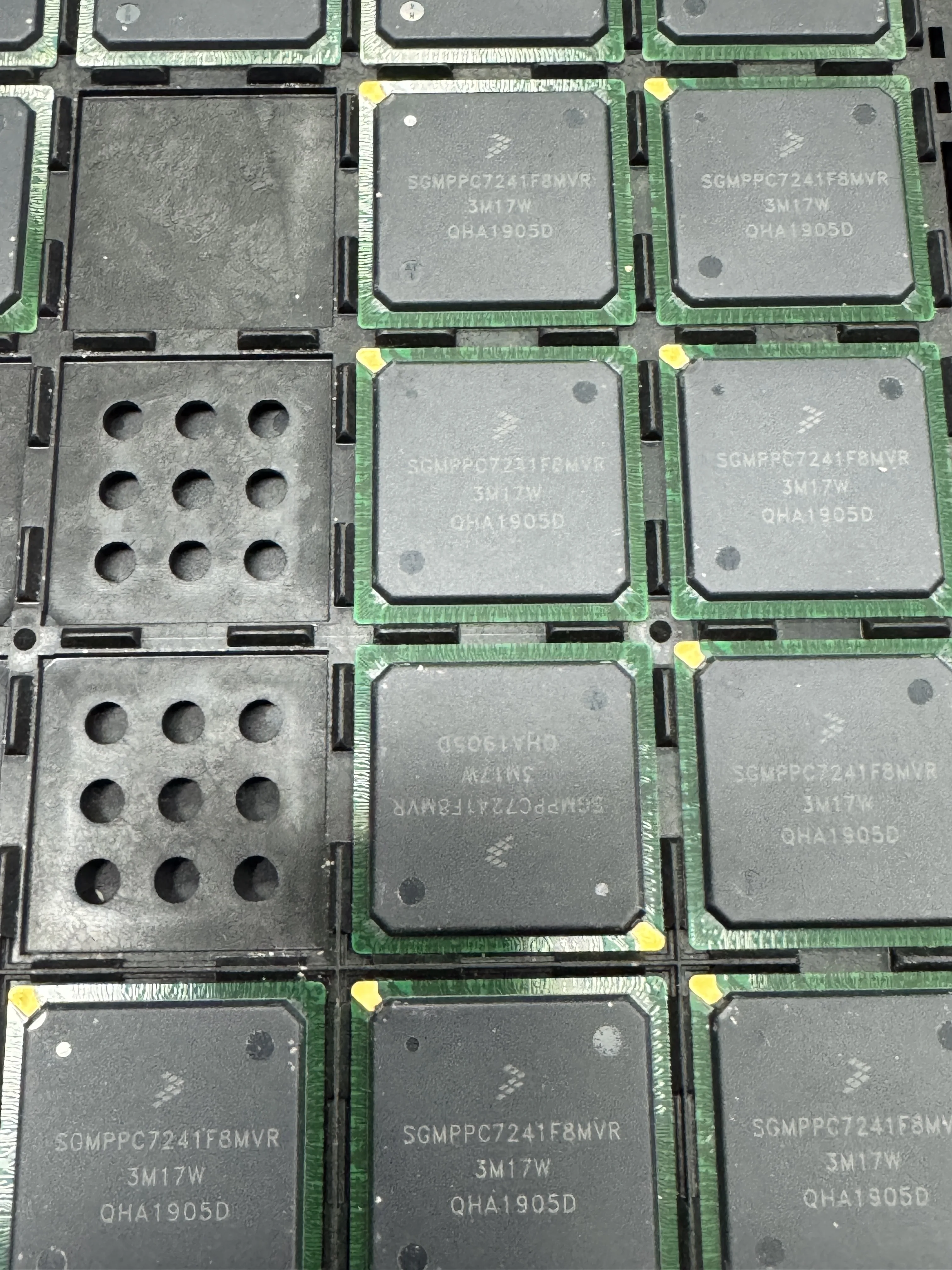 SGMPPC7241F8MVR PowerPC Embedded Processor IC with High-Speed Connectivity & Security