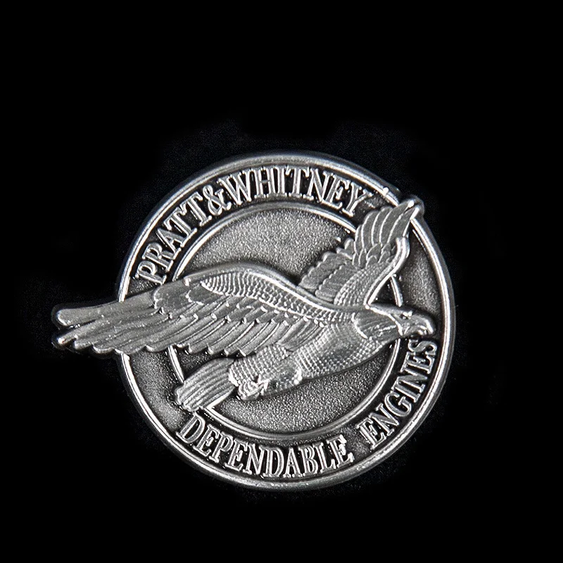 Aviation Pilot Metal Commemorative Badge, Vintage Medal of Flying Eagle