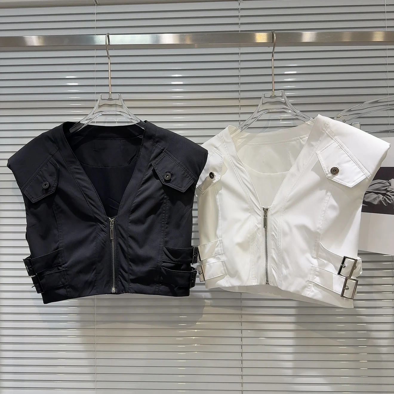 

Street Sle Spicy Girl Zipper Pure Color oulder Pad Vest Top V-ne ort Length Faionable Trendy 2025 Autumn New Arrival