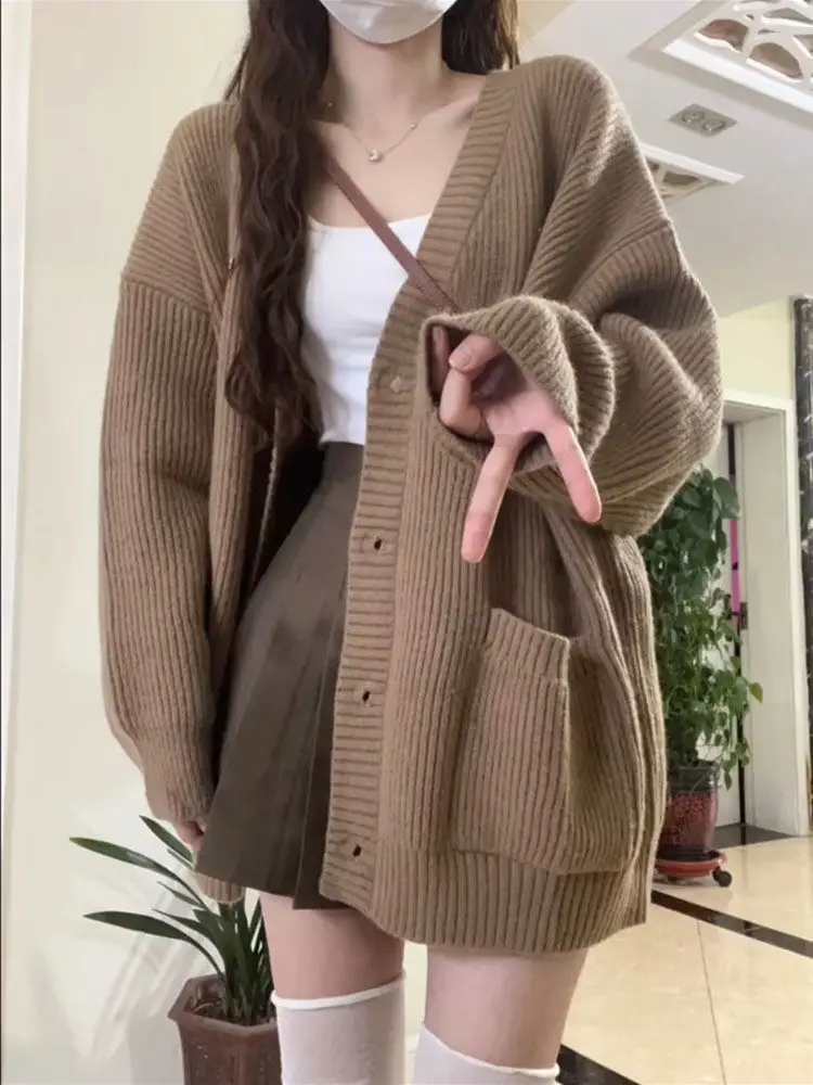 

Autumn Winter New Loose Casual Knitted Cardigan Vintage Lazy Style V-Neck College Style Pocket Sweater Jacket 2024