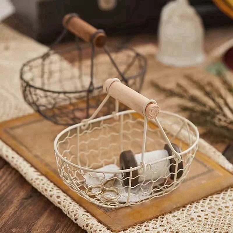 Fruit Basket Iron Snack Bread Vegetable Storage Basket with Wooden Handle Bread Storage for Bathroom Picnic Restaurant