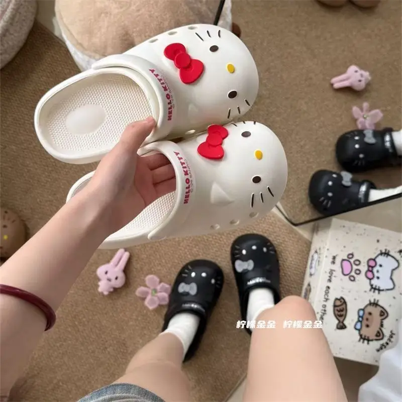 Anime Sanrio Hello Kitty Women Clogs Summer Outdoor Wear Thick‑Sole Cloud‑Feel Non‑Slip Closed‑Toe Slippers Cute Cartoon Lovely