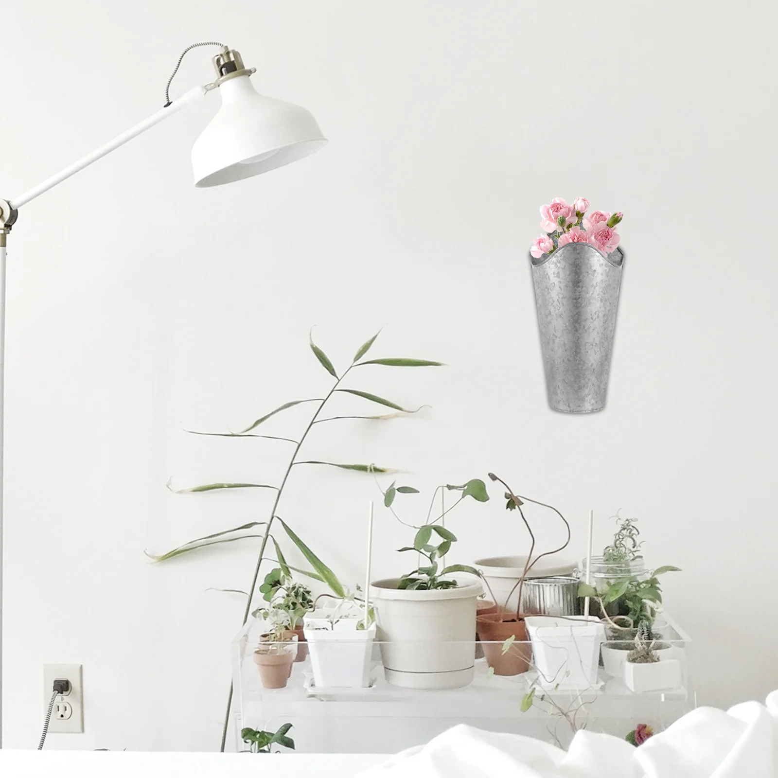 

Iron Flower Bucket Vintage Hanging Wall Planter For Railing Home Garden Decor Metal Flower Holder Outdoor Indoor Rustic Planter