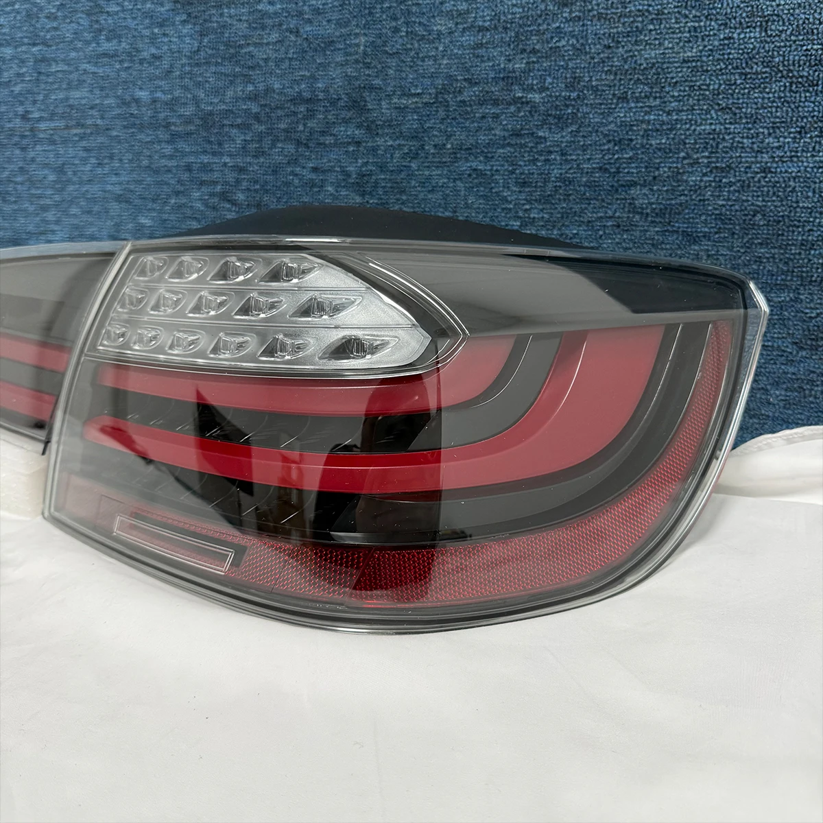 LED LCI Rear Tail Lights For BMW 3 Series M3 E93 2006-2013 Plug And Play Canbus Smoked Lens Sequential Turn Lamp Replacement view 6