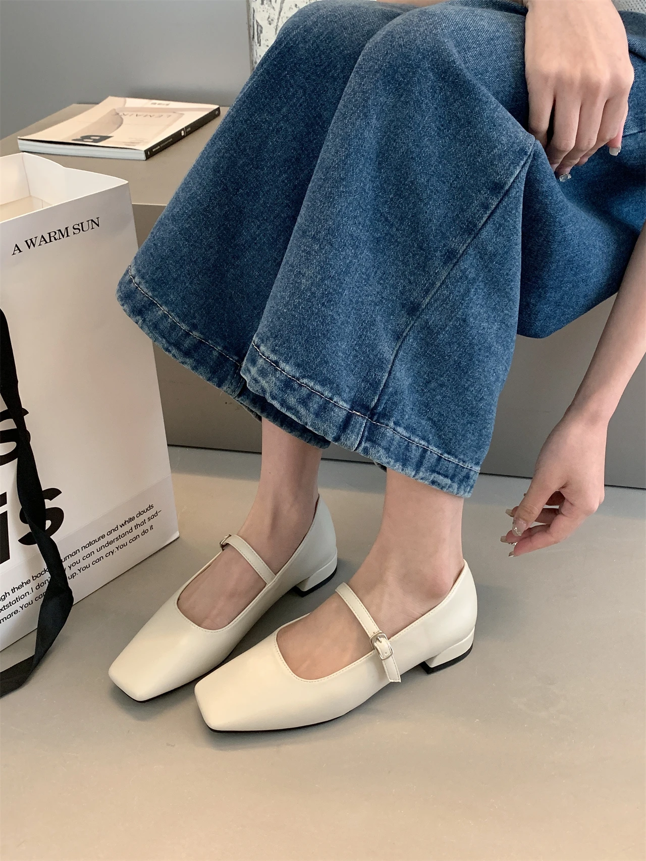 Sapatos de mola para mulheres, alça traseira, dedo do pé quadrado, slides rasos, sandálias casuais, deslizamento ao ar livre em sapatos simples