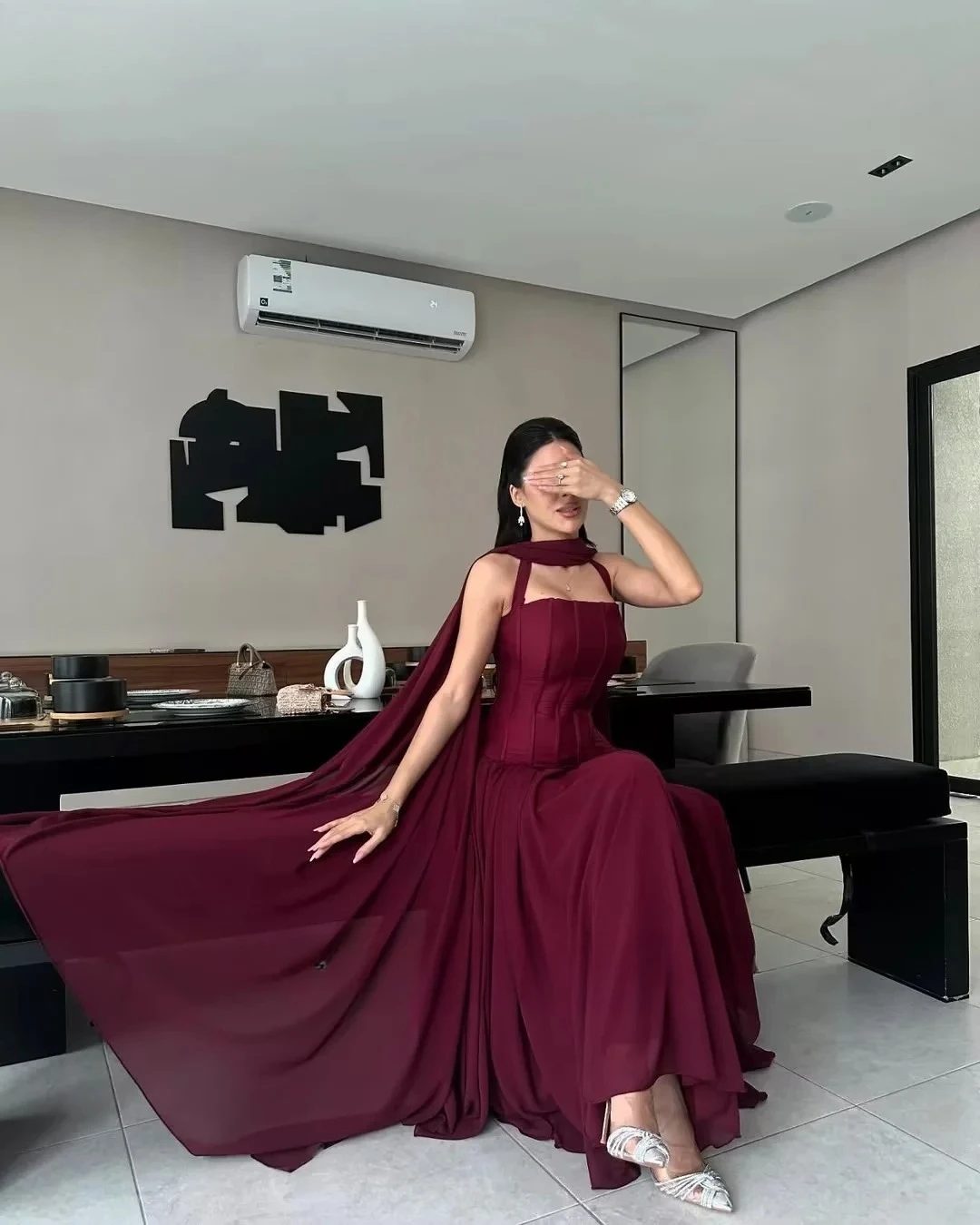 Eleganckie suknie szyte na miarę na studniówkę, przyjęcie koktajlowe, wieczorowe, damskie suknie wieczorowe, długie sukienki damskie na przyjęcia, suknie damskie na wesela, suknie balowe.