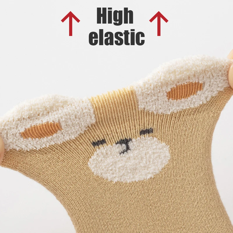 3/5 Paar warme, rutschfeste Babysocken mit Cartoon-Motiv, aus weicher Baumwolle, für Neugeborene, als Hausschuhe, rutschfeste, dickere Socken für Kleinkinder, für den Innenbereich. – Detail 7