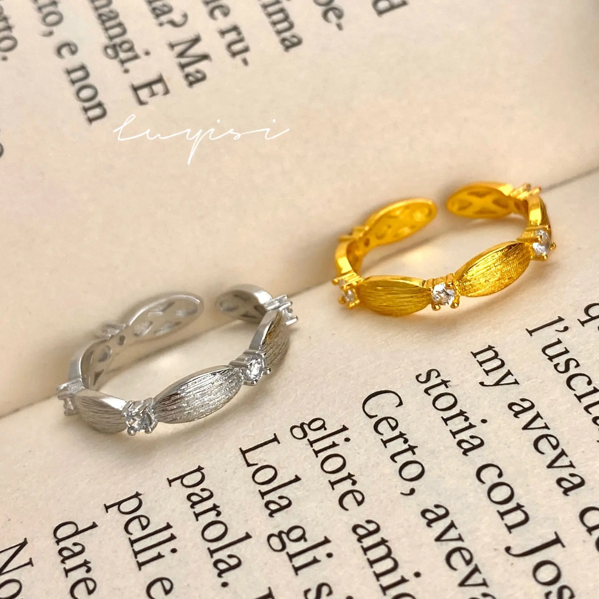 

DIY accessories Italian brushed craft retro ring olive bead diamond medieval forging niche design high-grade light luxury tail r