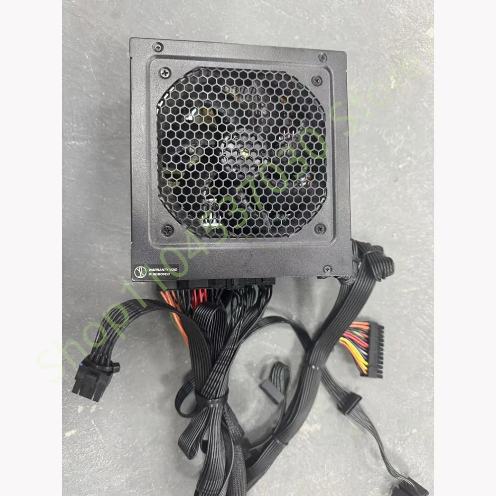 Catu daya Full-module Gold Medal berdaya 750w SS-750KM