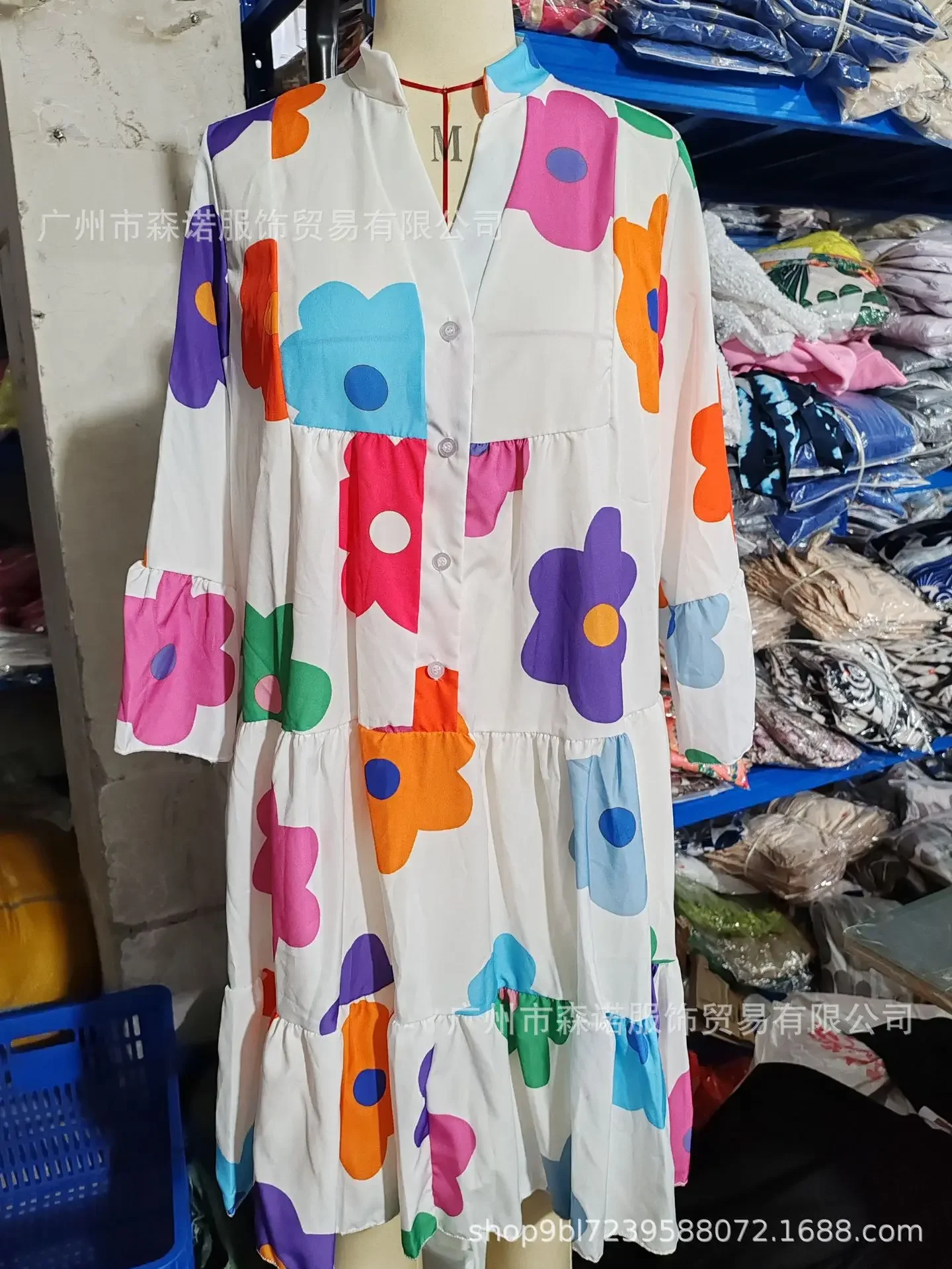 Autumn Women's New Loose Fashionable Printed Long Sleeved Sexy V-neck Single Breasted Shirt Big Swing Half Body Jumpsuit