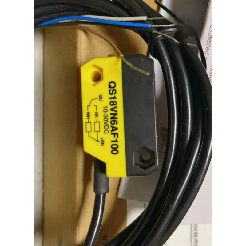 QS18VN6AF100 Photoelectric sensor switches for Banner