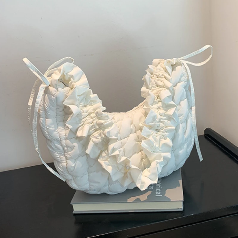 Bubble Cloud Bag: The Ultimate Stylish & Functional Shoulder Bag for Summer and Beyond