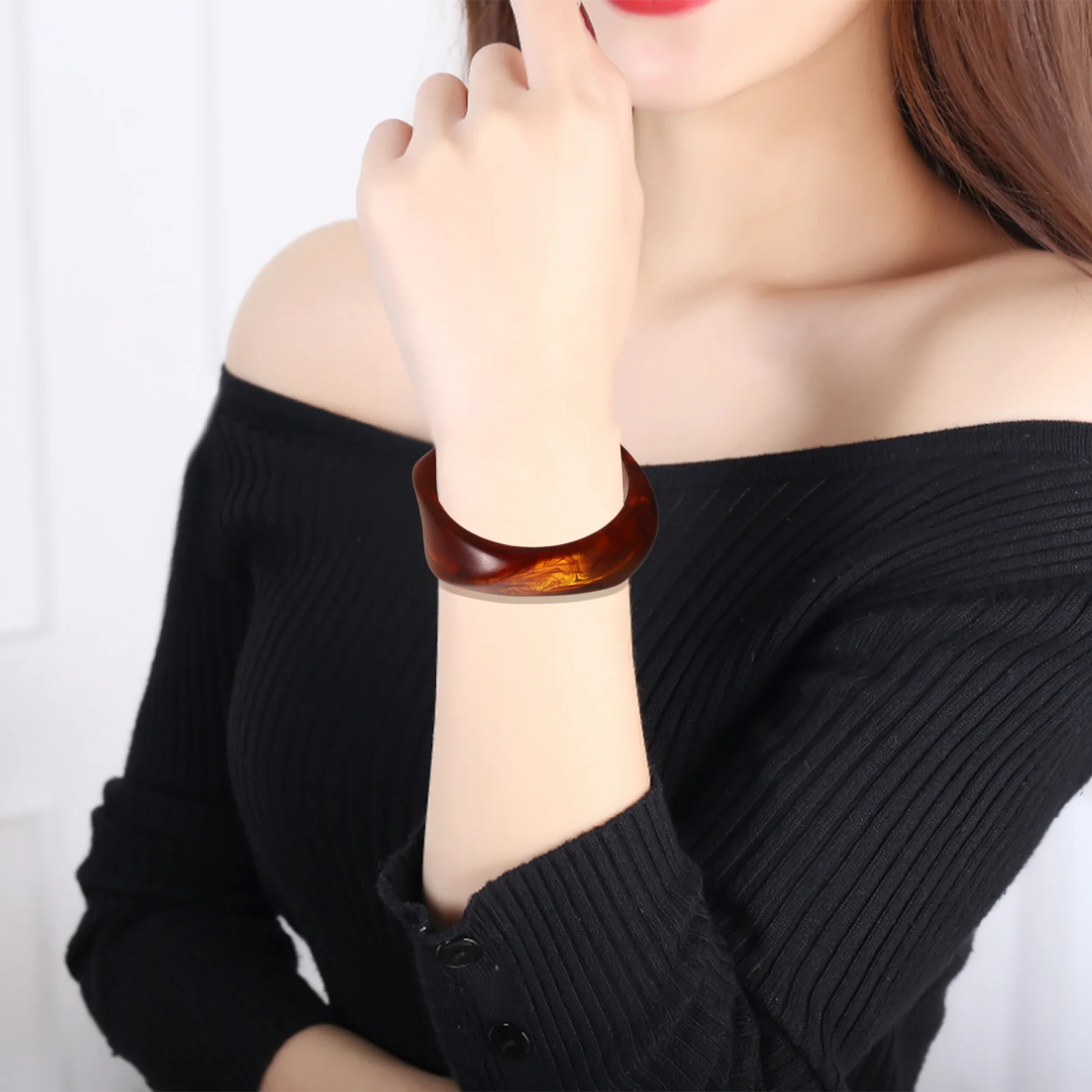 

Geometric Resin Bangle Square Bracelet Lightweight Smooth Finish Comfortable Resin Wristband Women Jewelry Daily Wear Party