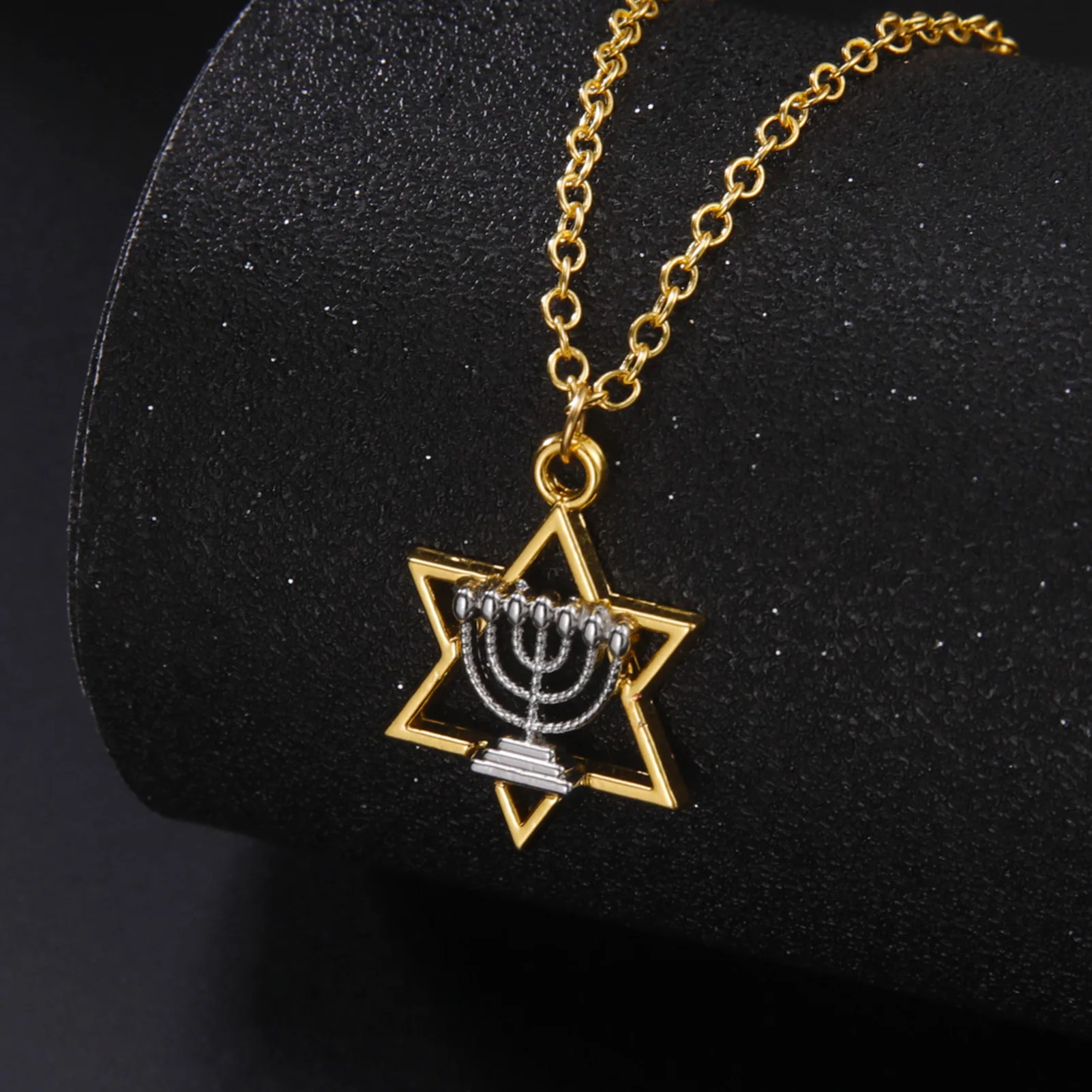 LIKGREAT Star Of David Menorah Candles Necklace Hebrew Jewish Jewelry Israel Faith Lamp Hanukkah Pendant Necklace Amulet Gift