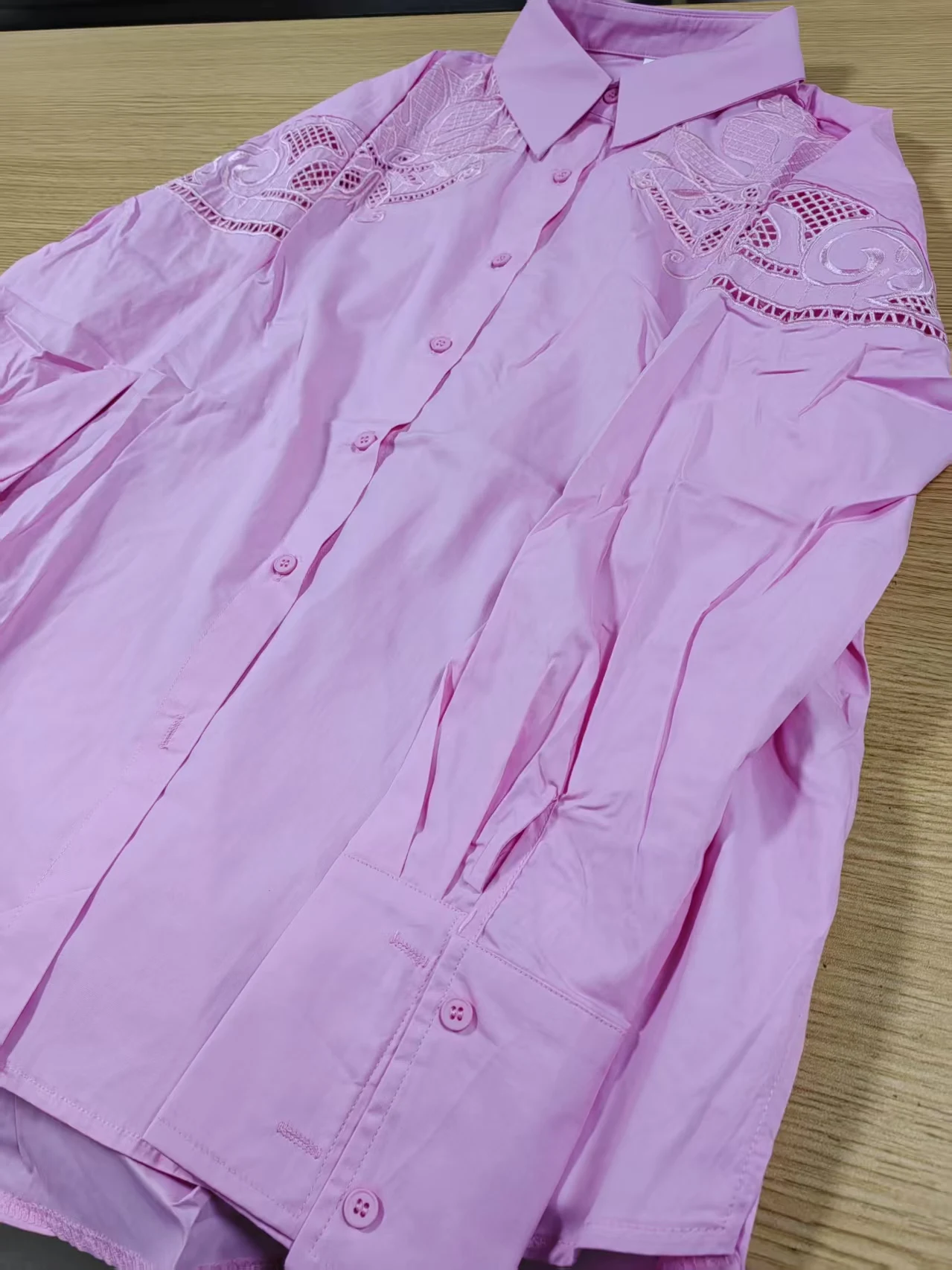 Camicette rosa in cotone con ricamo floreale con foto reali Camicette per top oversize a maniche lunghe da donna Abbigliamento donna