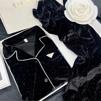 פיג'מה קטיפה זהב עם כוכבי השמים ונהר לנשים, סתיו וחורף חדש, קוריאה הדרומית, צבע שחור, פשוטה ומרווחת