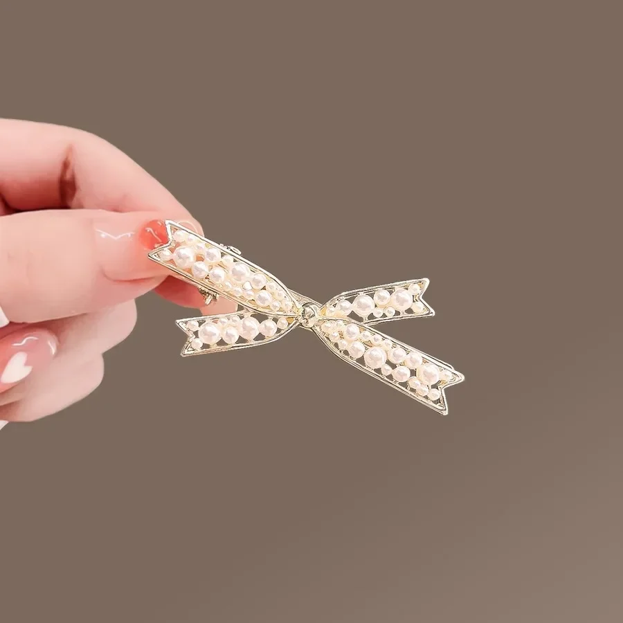 한국 스타일 우아한 Peals 할로우 보우 머리핀 새로운 사이드 클립 앞머리 클립 금속 Duckbill 클립 여성 패션 헤어 액세서리