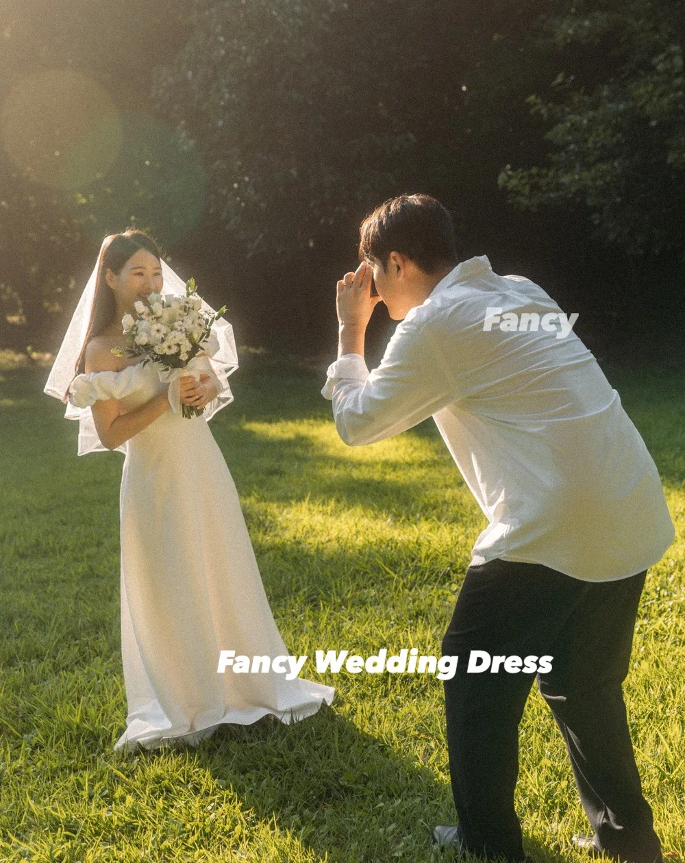 Fancy Simple Off Shoulder Wedding Dress Korea Garden Photo Shoot A Line Short Sleeve Bridal Gown Back Corset Customized