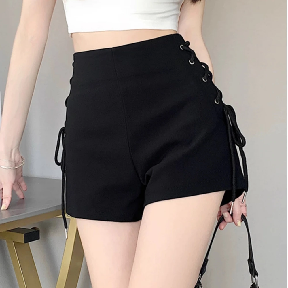 

Black High Waist Shorts Women's Summer 2026 New Spicy Girl Slimming Versatile Design Elastic Belted Hot Pants Straight Leg Po...