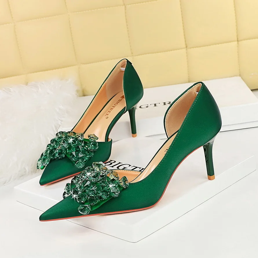 

Ladies Pumps Shoes Style Women's With Thin High Middle Heels Shallow Mouth Pointed Side Hollow Water Diamond Bow Single Shoese