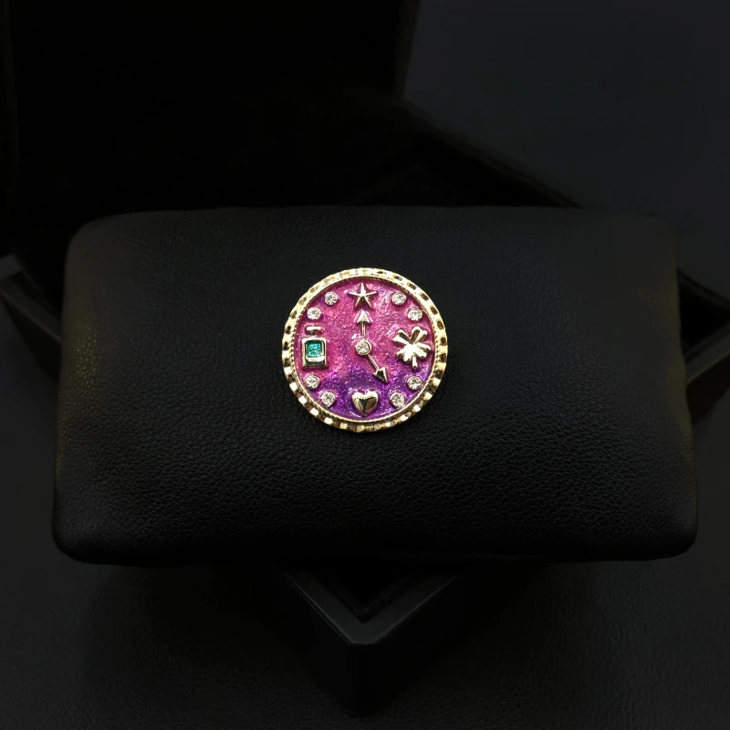 

1902 Exquisite Starsun Purple Lucky Small Brooch Women Round Retro Fashion Suit Neckline Corsage Luxury Pins Accessories Jewelry