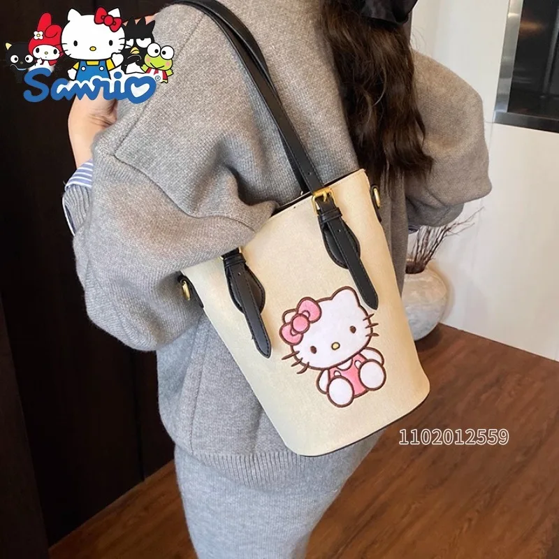 Hello Kitty New Women's Shoulder Bag Luxury Brand Cartoon Fashion Women's Shoulder Bag Large Capacity Casual Women's Bag
