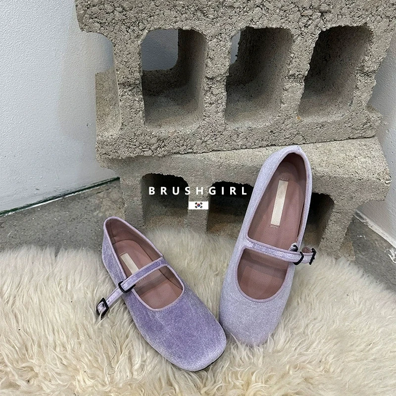 Zapatos planos con correa de terciopelo para mujer, zapatos Mary Jane con punta cuadrada a la moda de Color caramelo, bailarinas poco profundas de suela blanda, otoño