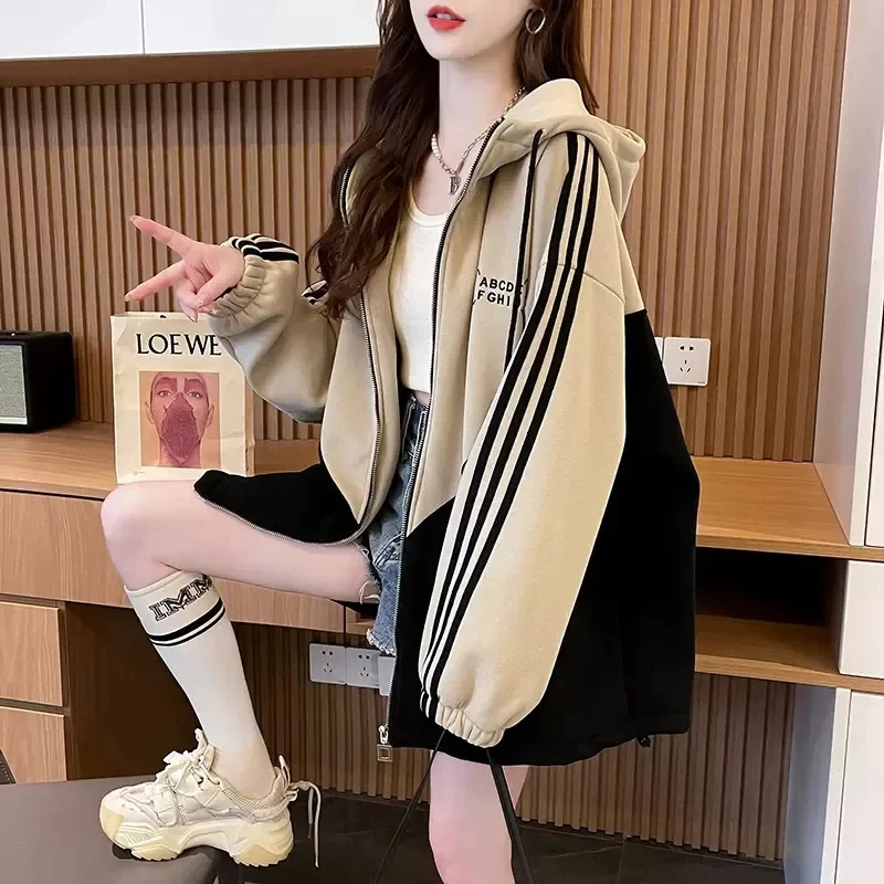 Design With a Sense of Westernization Plush Thick Cardigan Hooded Jacket for Women's Autumn Winter 2024 New Loose Fitting Hoodie