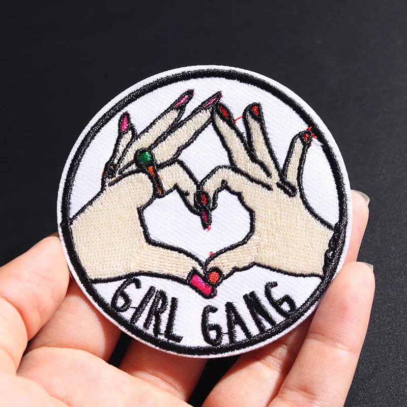 

Love gesture Size:7.3x7.3cm Cloth Embroidered Applique Sewing Clothes Apparel Accessories Badges Circular